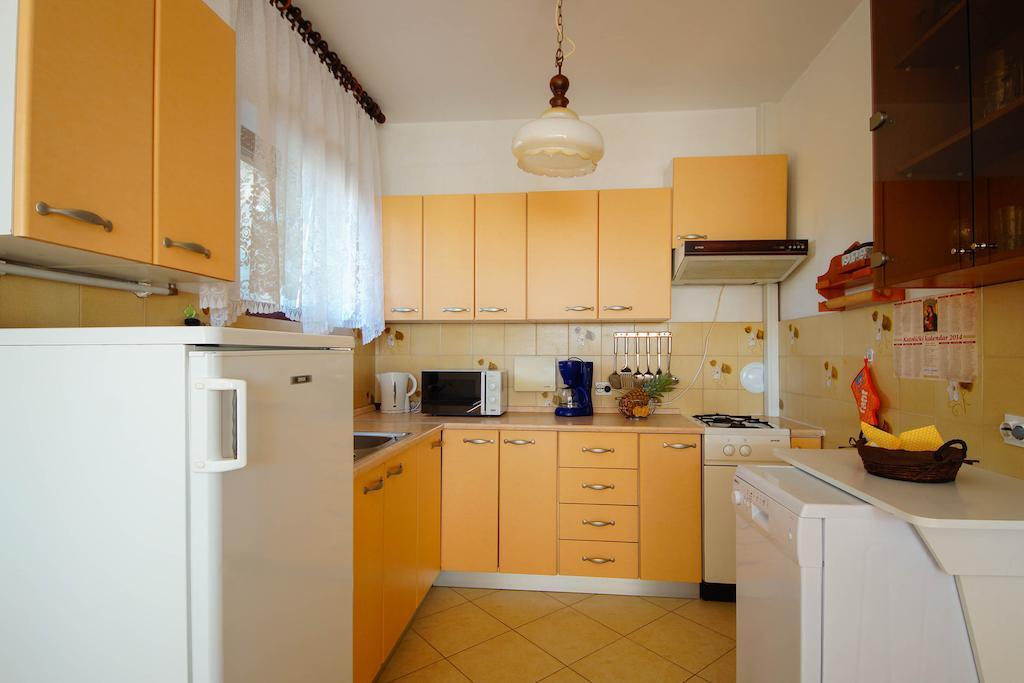 Apartments Lina Нови-Винодолски Номер фото