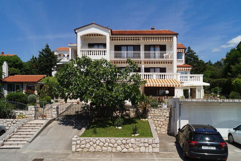 Apartments Lina Нови-Винодолски Экстерьер фото